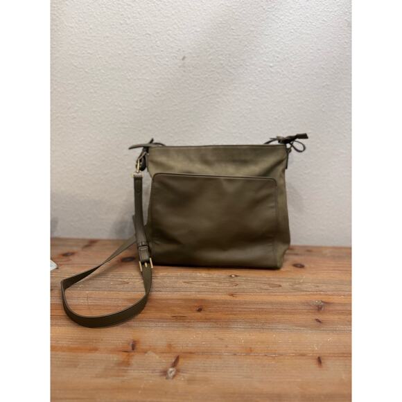 Universal Thread Handbags - Universal Thread Olive green Crossbody bag. Long adjustable strap